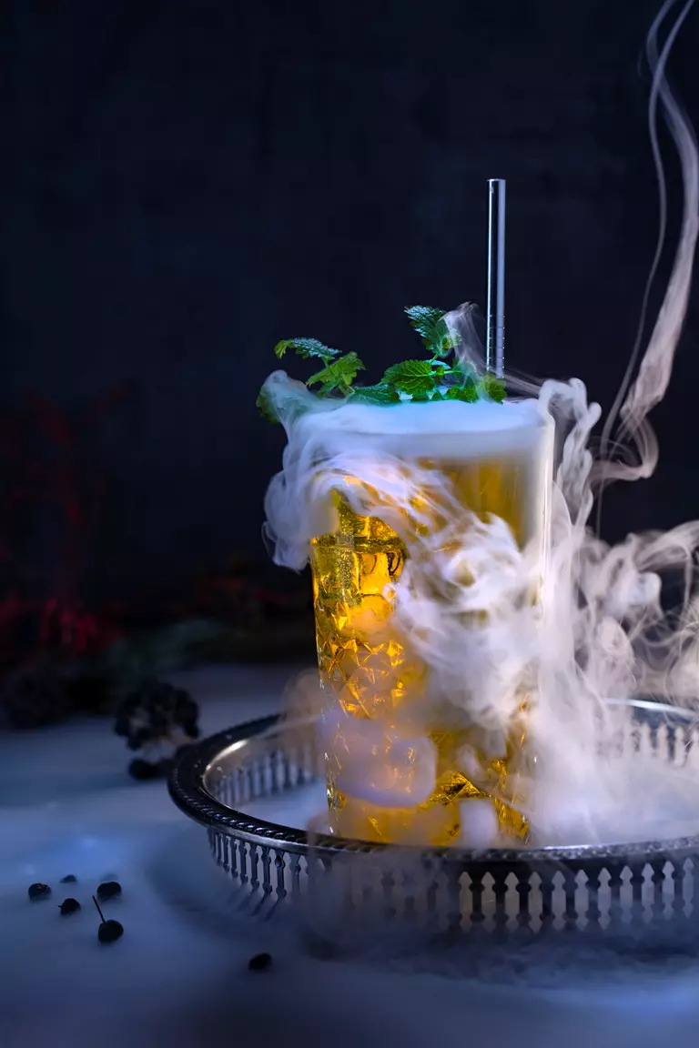 How to make Special Effects with Dry Ice - Dry Ice Cambodia